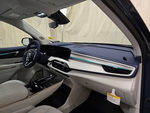 New 2026 Buick Enclave Avenir w/ LPO, Floor Liner Package image 33