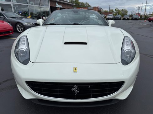 Used 2014 Ferrari California image 34