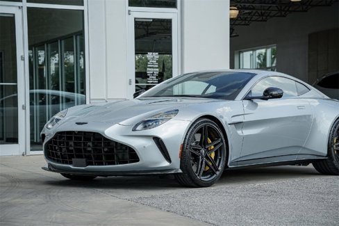 New 2026 Aston Martin V8 Vantage Coupe image 9