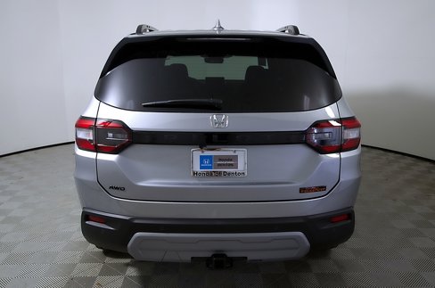Certified 2025 Honda Pilot TrailSport image 8