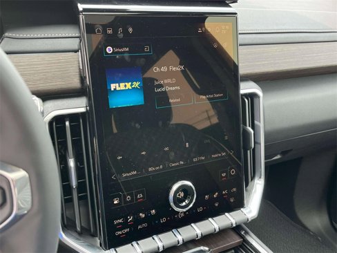 New 2026 GMC Acadia Denali w/ Super Cruise Package image 29