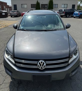 Used 2015 Volkswagen Tiguan S image 4