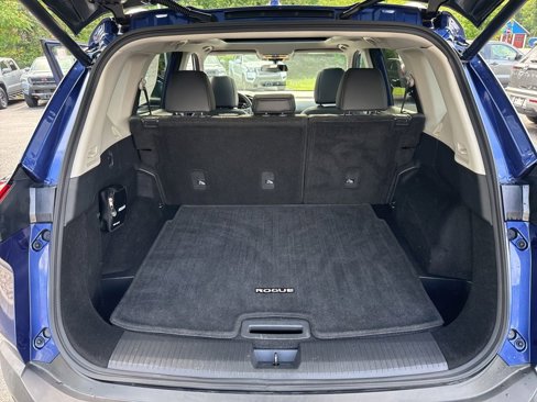 Certified 2021 Nissan Rogue SV w/ Premium Package image 35