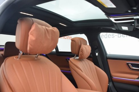 New 2026 Mercedes-Benz S 500 4MATIC image 17