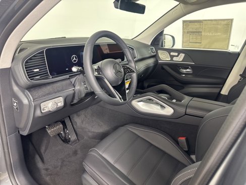 New 2026 Mercedes-Benz GLS 450 4MATIC image 10