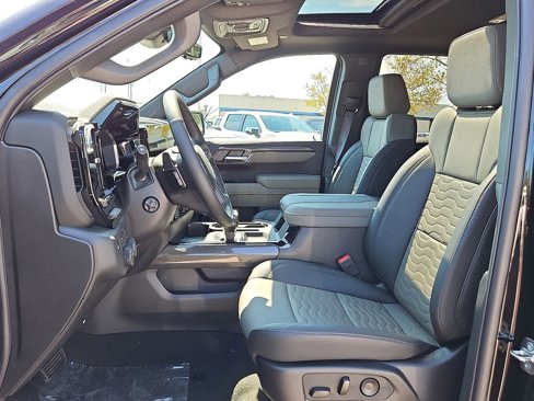 New 2026 Chevrolet Silverado 1500 ZR2 image 10
