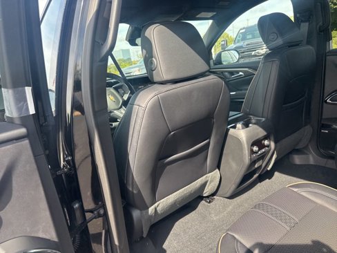 New 2026 Chevrolet Traverse High Country image 24