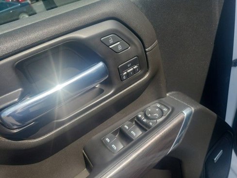 Used 2022 Chevrolet Silverado 2500 LTZ w/ LTZ Convenience Package image 15