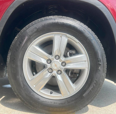 Used 2021 Chevrolet Trax LT w/ LT Convenience Package image 39
