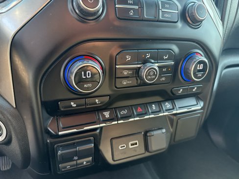 Used 2023 Chevrolet Silverado 2500 LT w/ Convenience Package image 18