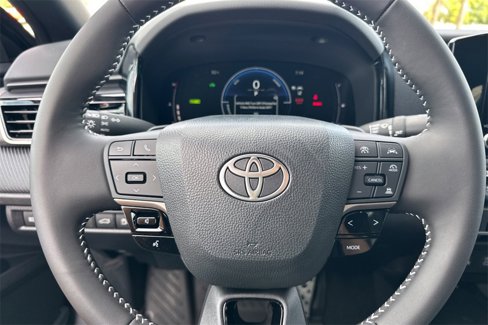 New 2026 Toyota Camry SE image 22