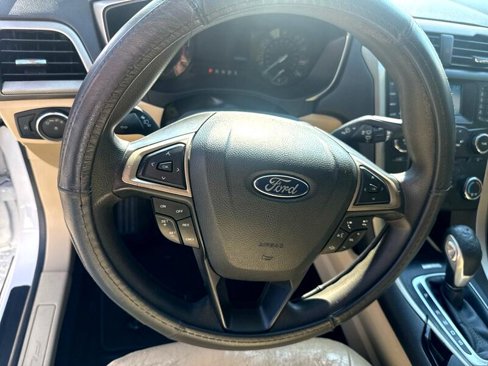 Used 2014 Ford Fusion SE image 11