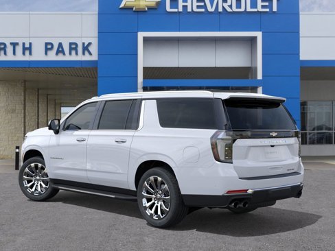 New 2026 Chevrolet Suburban Premier image 3