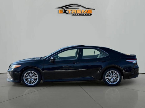 Used 2019 Toyota Camry XLE image 4