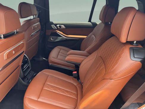 New 2026 BMW X7 M60i image 31