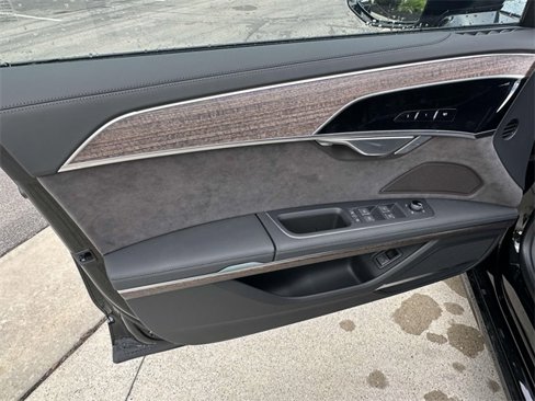 New 2025 Audi A8 L 3.0T image 8
