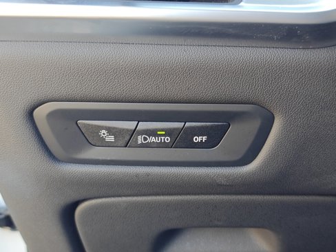 Used 2025 BMW X5 xDrive50e image 17