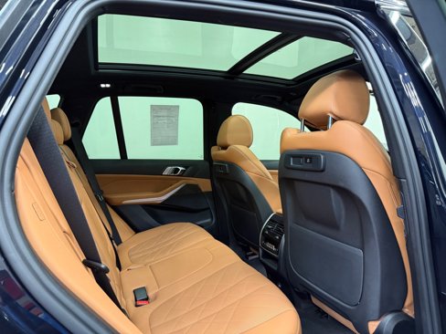 Used 2023 BMW X5 xDrive40i w/ M Sport Package image 15