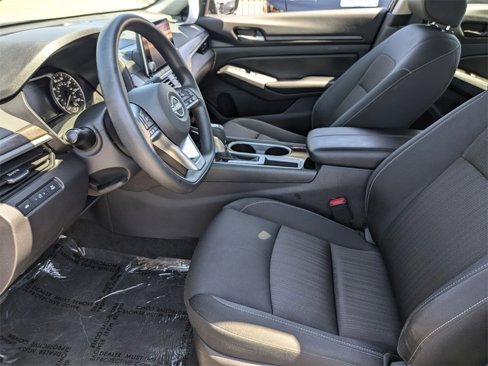 Used 2024 Nissan Altima 2.5 SV image 23