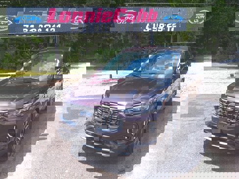 Used 2023 Ford Escape Platinum w/ Premium Technology Package image 2