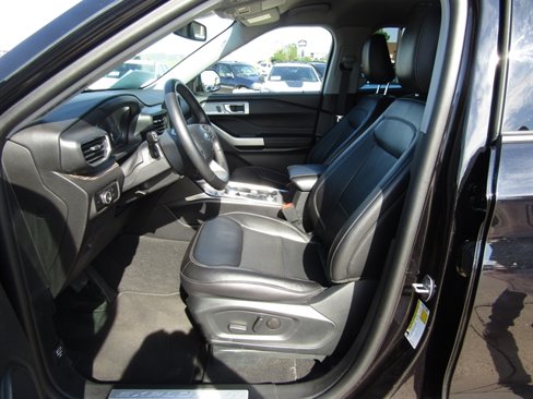 Used 2024 Ford Explorer Limited image 13