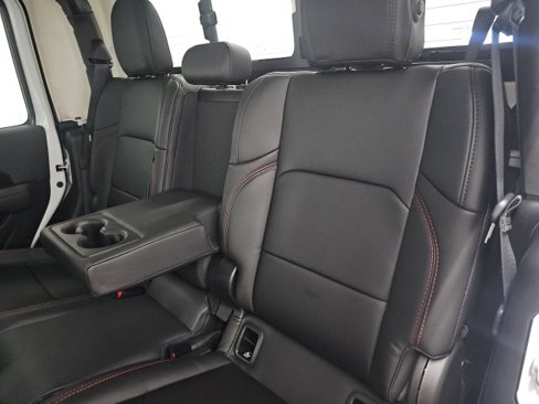 New 2025 Jeep Gladiator Rubicon w/ Safety Group image 20