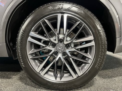 Used 2025 Acura MDX w/ Advance Package image 28