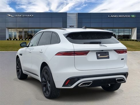New 2026 Jaguar F-PACE R-Dynamic S image 2