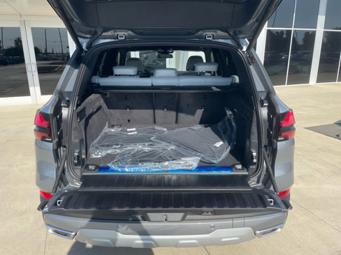 New 2026 BMW X5 xDrive50e w/ Climate Comfort Package image 15