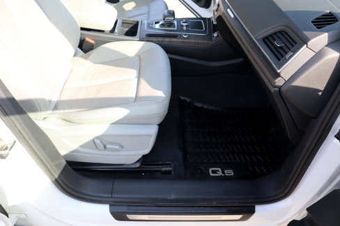 Used 2018 Audi Q5 Prestige w/ Prestige Package image 28
