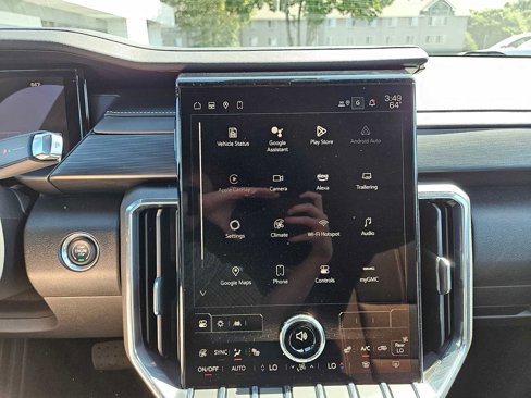 Used 2025 GMC Acadia Elevation image 30