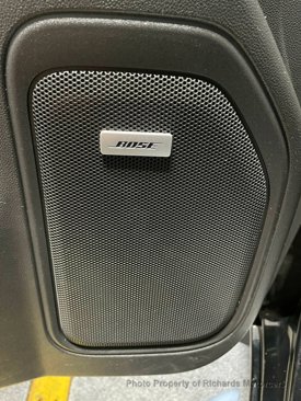 Used 2020 Chevrolet Silverado 1500 LT Trail Boss w/ Midnight Edition image 10