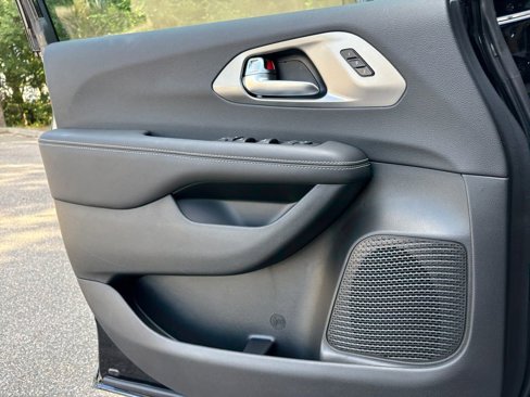 New 2026 Chrysler Pacifica Select image 14