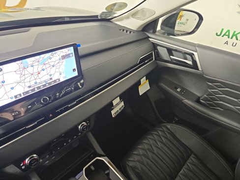 New 2025 Mitsubishi Outlander SEL image 25