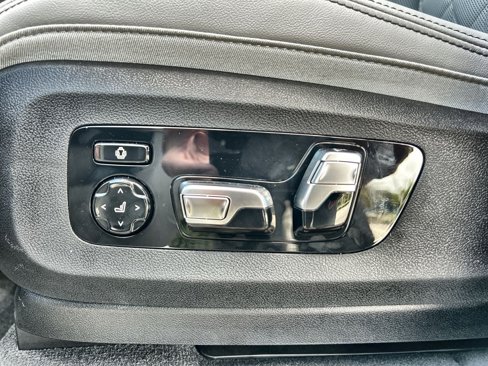 New 2026 BMW X5 xDrive50e w/ Premium Package image 16