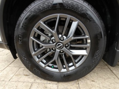 Certified 2024 Nissan Rogue S image 12