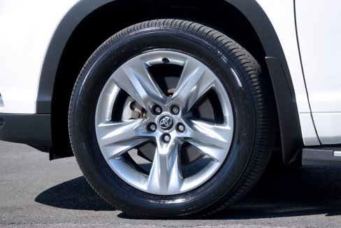 Used 2016 Toyota Highlander Limited image 13