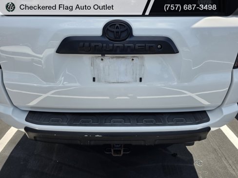 Used 2017 Toyota 4Runner TRD Off-Road Premium image 7