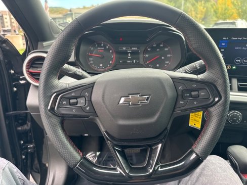 Used 2024 Chevrolet Trax RS image 13