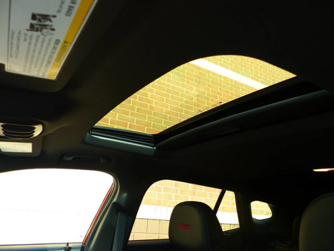 Used 2025 Chevrolet Trax RS w/ Sunroof Package image 35