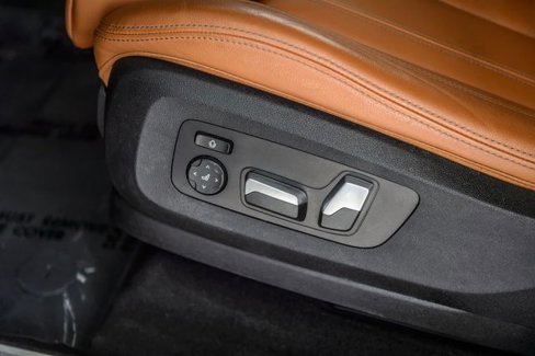 Used 2022 BMW X5 xDrive40i w/ M Sport Package image 39