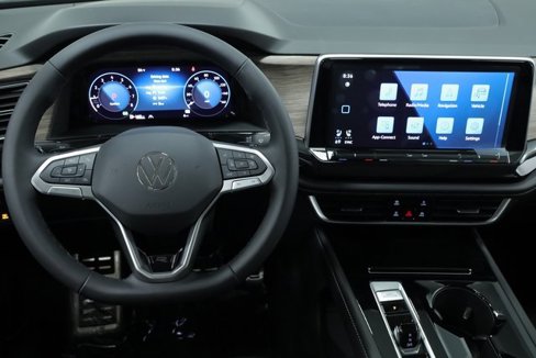 New 2025 Volkswagen Atlas SEL Premium R-Line image 10