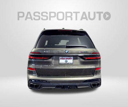 New 2026 BMW X7 M60i image 4