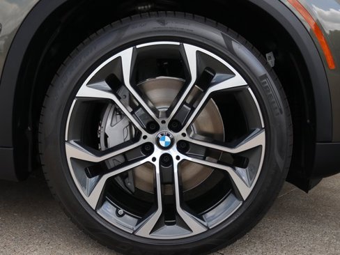 New 2026 BMW X5 xDrive50e image 5