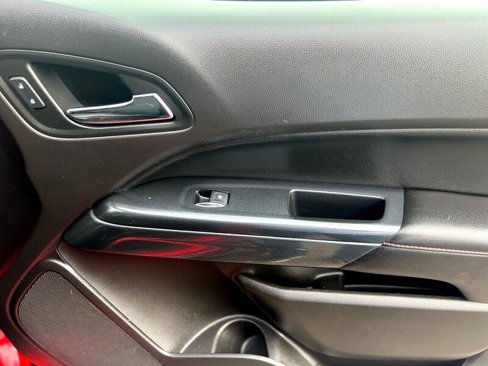 Used 2016 GMC Canyon SLE image 11