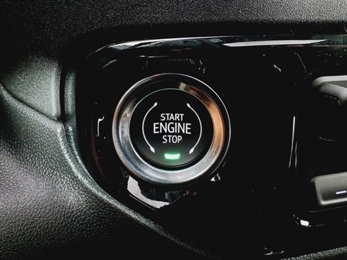 New 2026 GMC Sierra 1500 SLT image 9