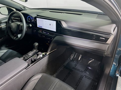 Used 2025 Toyota Camry XSE image 25