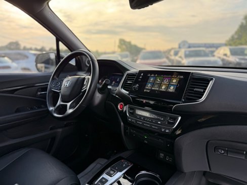Used 2021 Honda Pilot Touring image 48