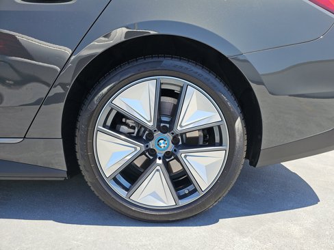 Used 2024 BMW i4 xDrive40i w/ Convenience Package image 34