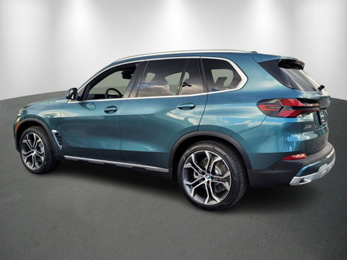 Used 2026 BMW X5 xDrive50e w/ Executive Package image 5